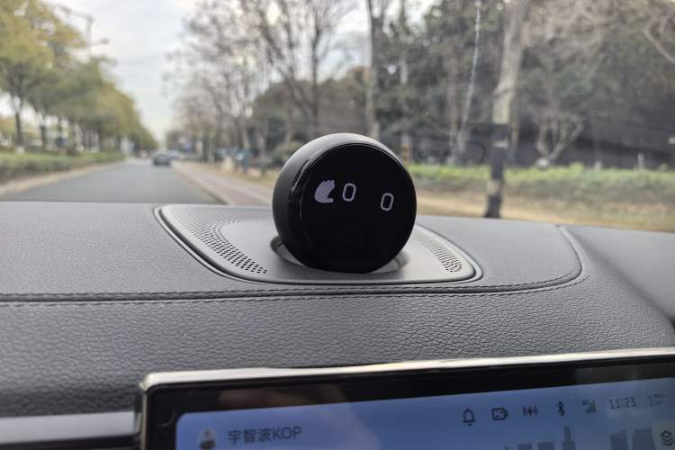 Used Nio ES6 2022 75 kWh Performance Version
