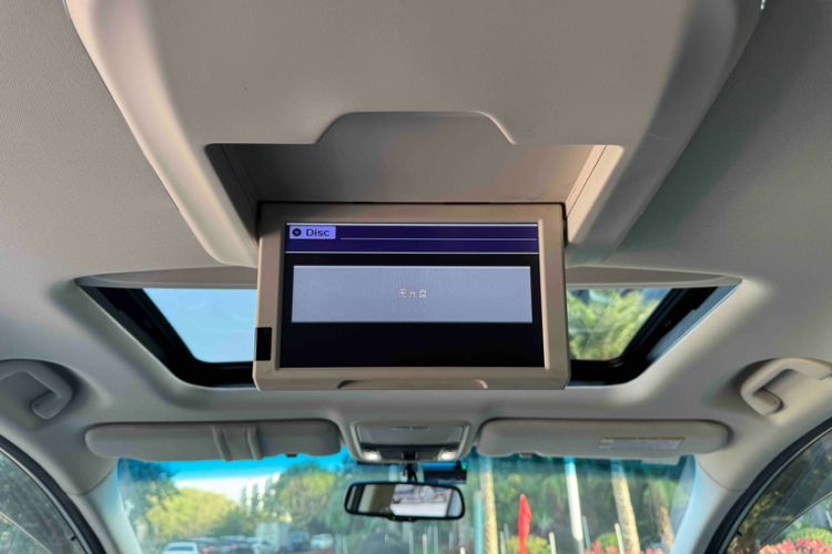 Used Honda Odyssey 2015 Revised Version 2.4L Supreme Edition