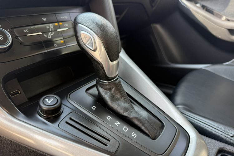 Used Ford Focus 2015 Hatchback 1.6L Automatic Comfort Model
