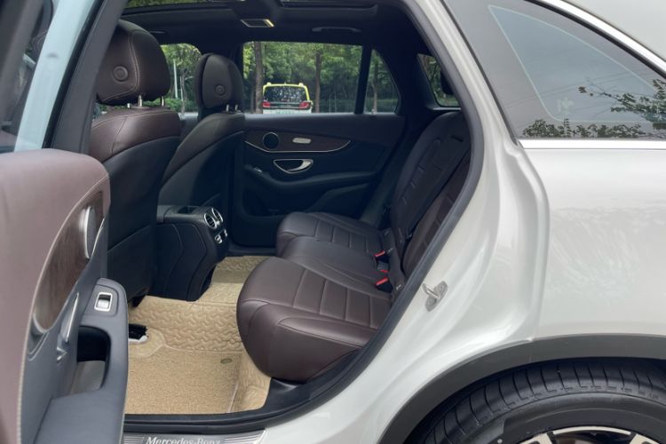 Used Mercedes-Benz GLC 2020 Facelift GLC 300 L 4MATIC Dynamic Edition
