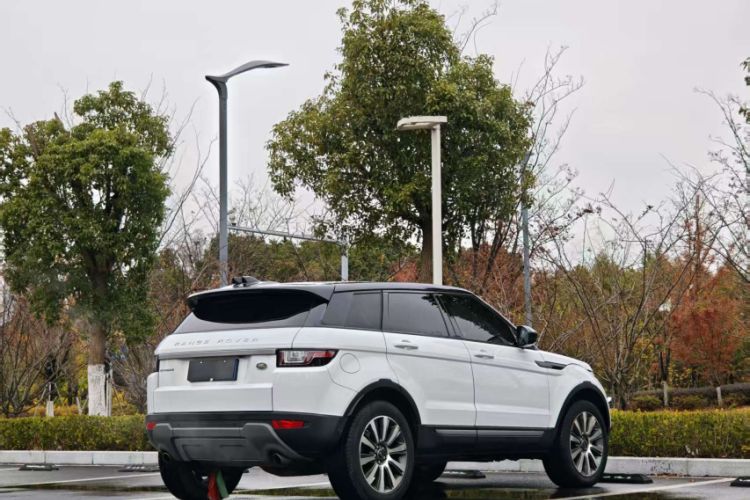 Used Land Rover Range Rover Evoque 2018 240 PS SE Smart Brilliance Edition
