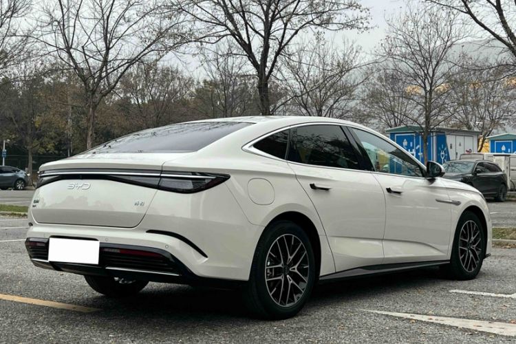 Used BYD Seal 2023 DM-i 1.5L 121km Prestige Model