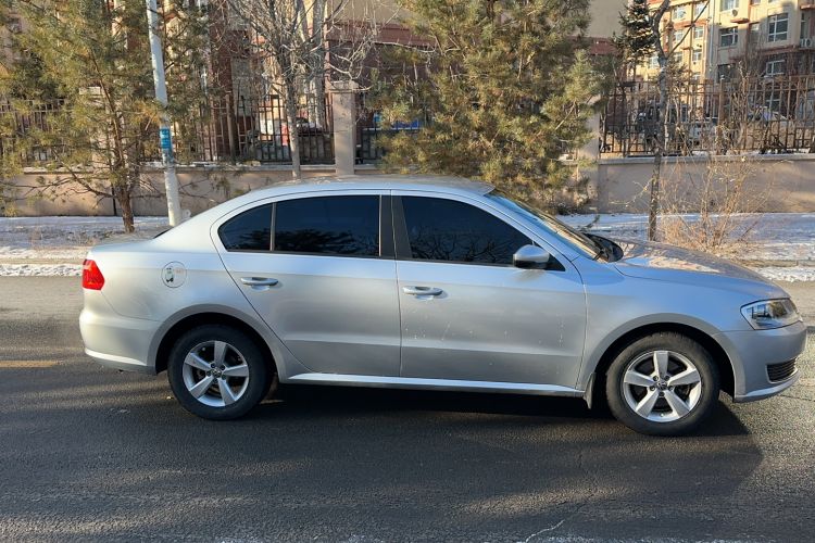 Used Volkswagen Lavida 2013 Revised Classic 1.6L Manual Fashion Edition
