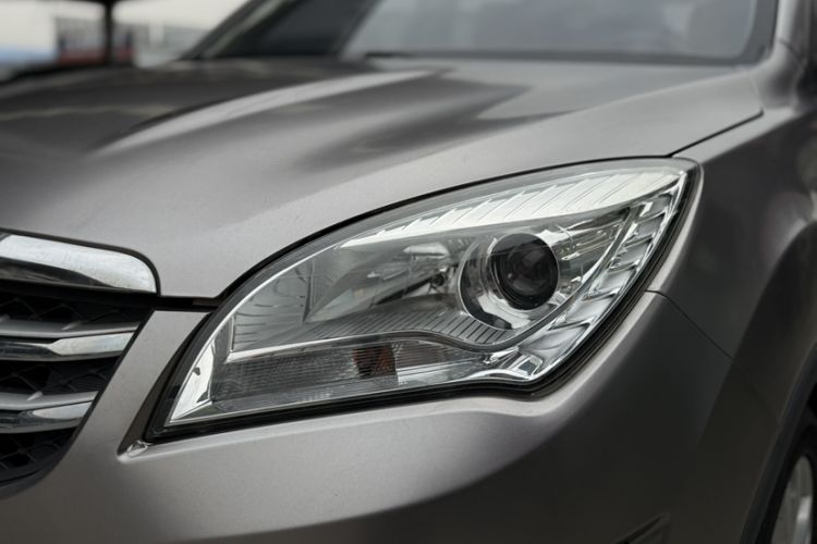 Used Changan CS35 2016 1.6L Automatic Luxury Model China V Standard