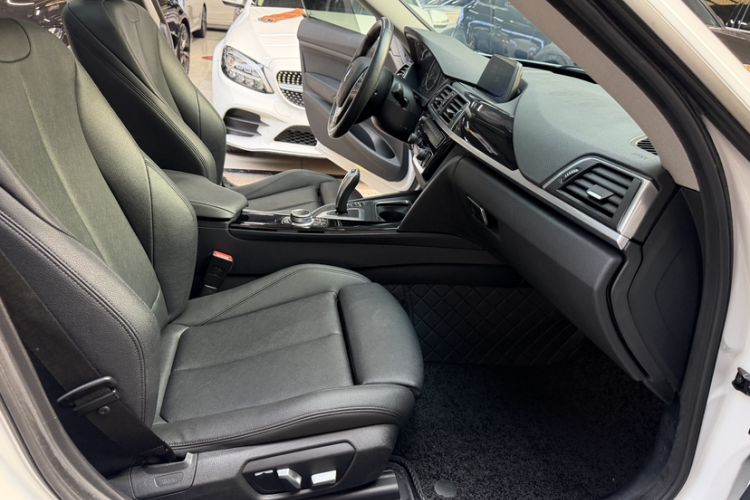 Used BMW 3 Series GT 2019 320i Sport Edition
