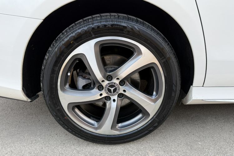 Used Mercedes-Benz E-Class 2019 Restyled E 300 L Sporty and Stylish Edition