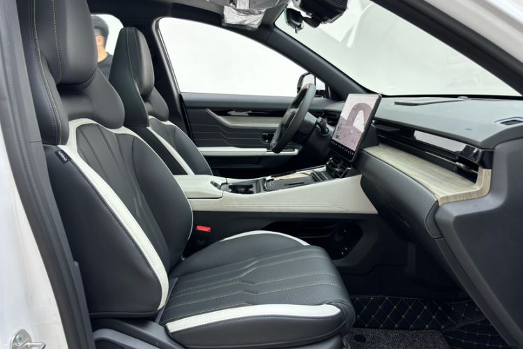 Used  Shanhai L6 2024 1.5TD DHT MAX
