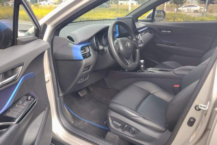 Used Toyota C-HR 2020 2.0L Leading Edition
