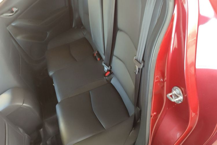 Used Mazda Mazda 3 Axela 2016 Sedan 1.5L Manual Comfort Model
