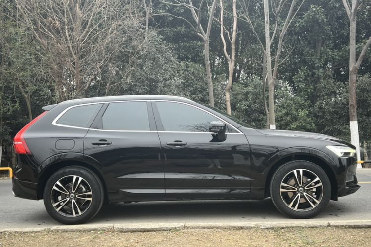 Used Volvo XC60 2019 T5 4x4 Smart Edition China V Standard
