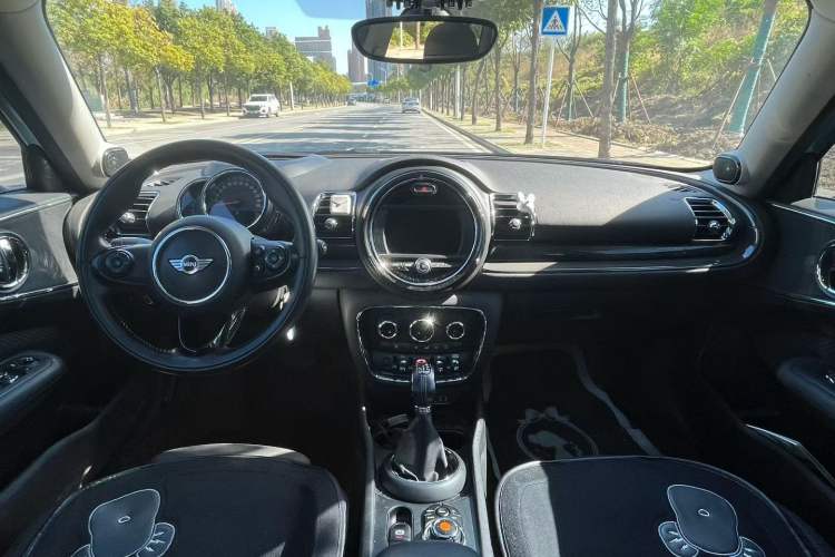 Used  Clubman 2016 Updated 1.5T COOPER Geek Edition
