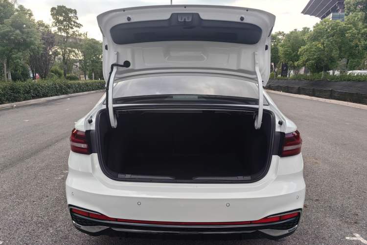 Used Volkswagen Lavida 2024 300TSI DSG Starry Sky Leading Edition
