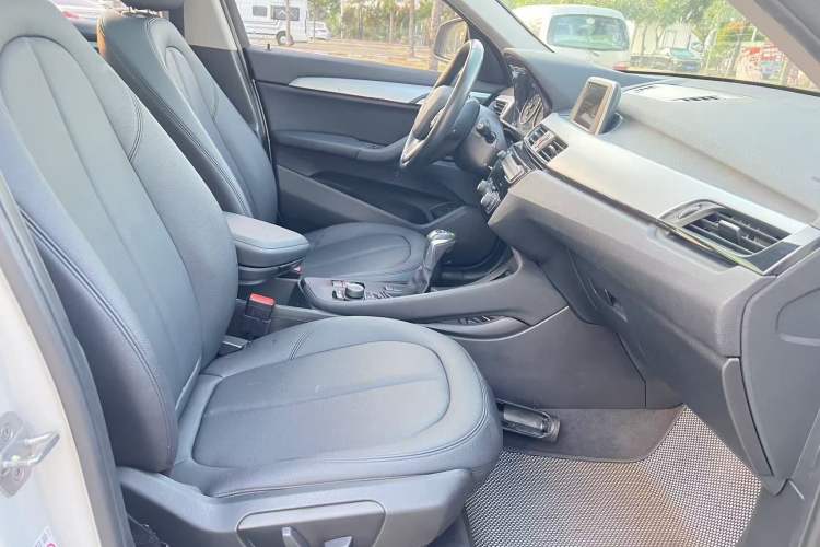 Used BMW X1 2018 sDrive20Li Leading Model
