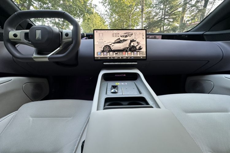 Used  12 2025 Ultra Extended-Range Edition
