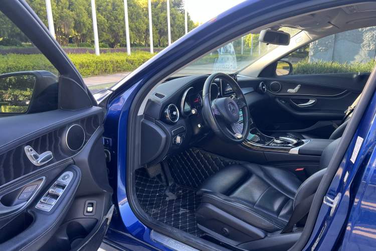 Used Mercedes-Benz C-Class 2018 C 180 L Fashion Edition Sport Version