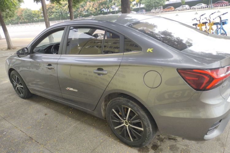 Used Roewe i5 2021 1.5L CVT Diamond Edition
