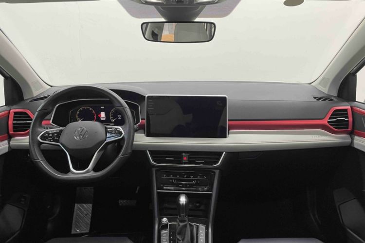 Used Volkswagen Tharu 2023 300TSI Two-Wheel-Drive Moon Luxury Edition