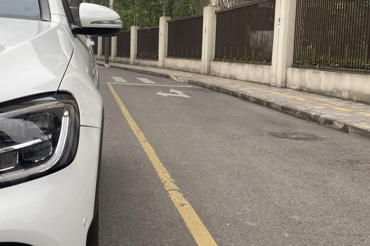 Used Mercedes-Benz GLC 2020 Facelift GLC 260 L 4MATIC Luxury Edition
