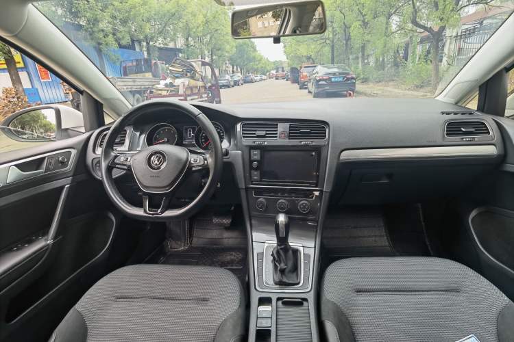 Used Volkswagen Golf 2019 1.6L Automatic Comfort Model China V Standard
