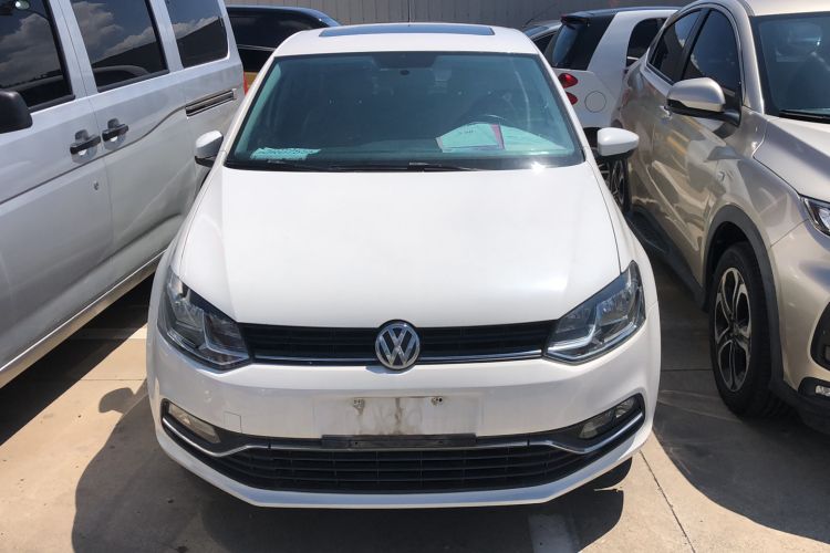 Used Volkswagen Polo 2016 1.6L Automatic Comfort Model
