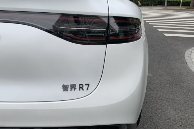 Used Hima Luxeed R7 2025 Range-Extended Version 251 km Max
