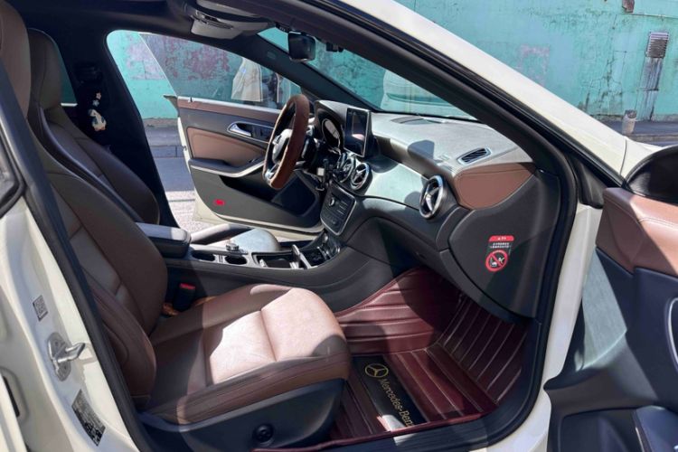 Used Mercedes-Benz CLA 2014 CLA 260 4MATIC
