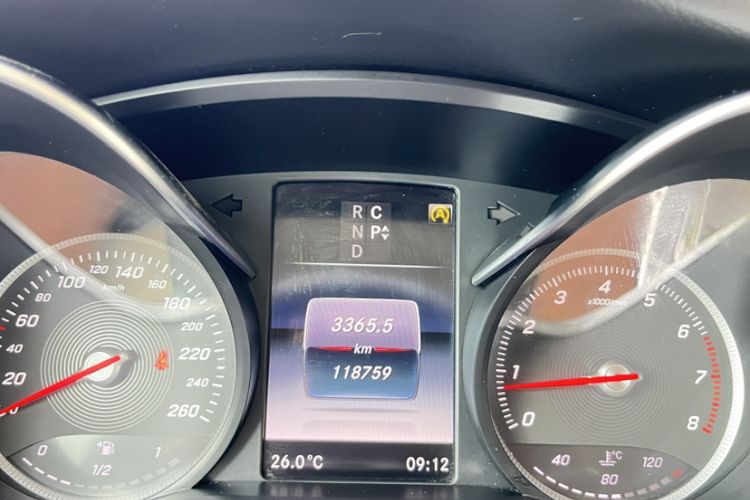 Used Mercedes-Benz V-Class 2016 V 260 Avantgarde Edition