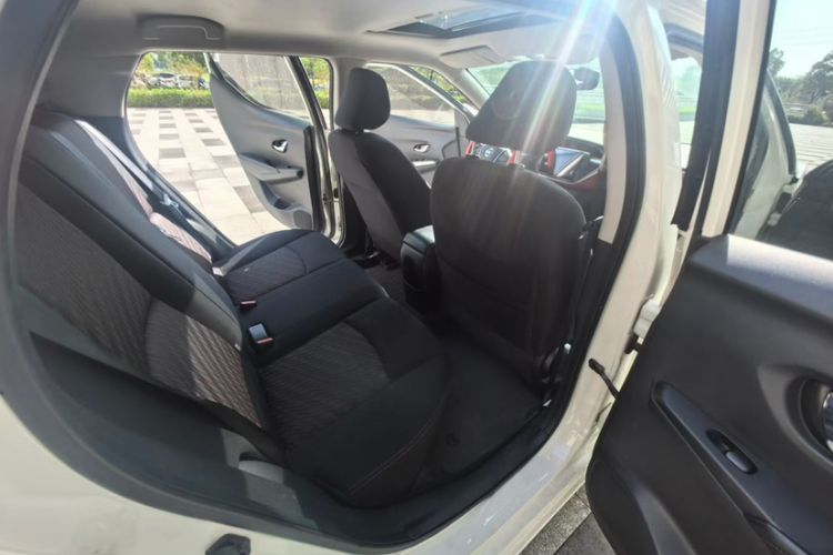 Used Nissan Lannia 2019 1.6L CVT Smart Connect Smart Cool Version China VI Standard
