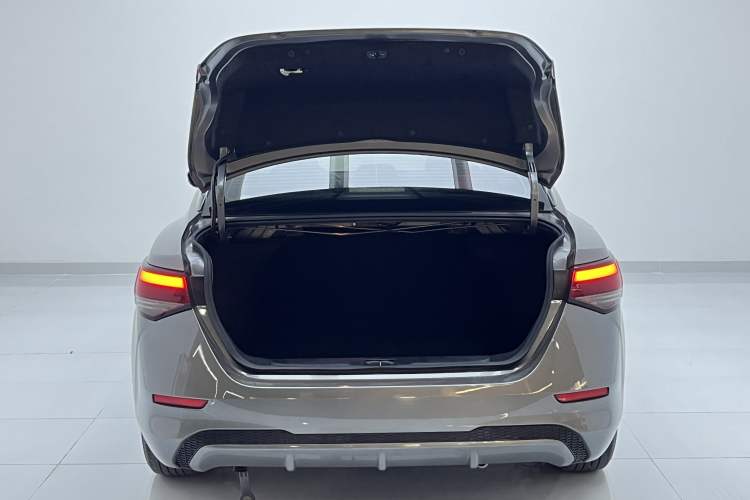 Used Nissan Sylphy 2021 1.6L XL CVT Enjoyment Edition
