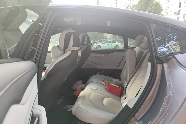 Used  SU7 2024 Four-Wheel Drive Ultra-Long Range Advanced Intelligent Driving Max Edition
