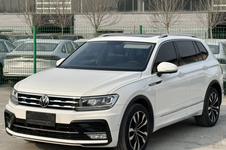 Used Volkswagen Tiguan L 2021 330TSI Automatic Two-Wheel Drive R-Line Enhanced Edition
