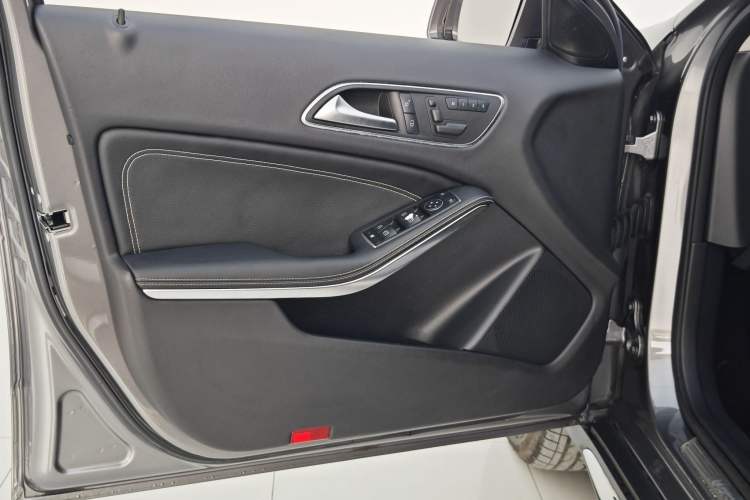 Used Mercedes-Benz GLA 2016 GLA 200 Fashion Model
