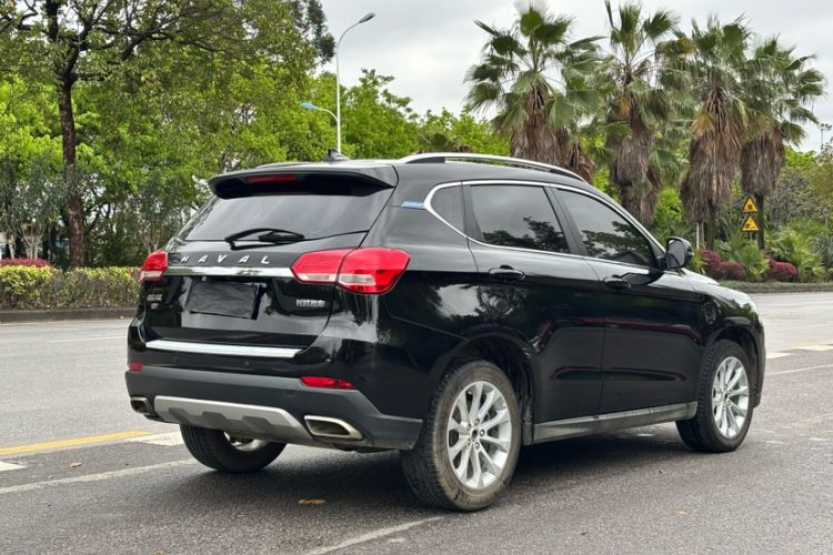 Used Haval H2 2017 Blue Label 1.5T Manual Two-Wheel Drive Luxury Model
