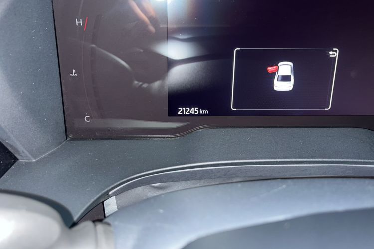 Used Toyota Camry 2024 Dual-Motor 2.0 HGVP Luxury Edition
