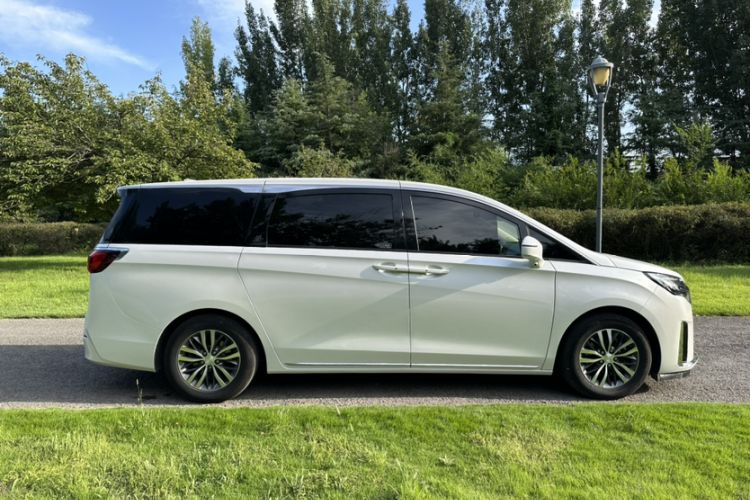 Used Buick GL8 2023 ES Lu Zun Deluxe Model
