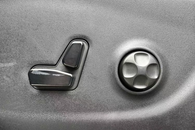 Used  Cherokee 2016 2.4L Leading Edition
