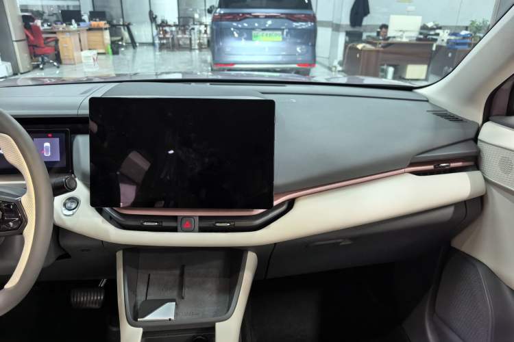 Used Lynk & Co 06 EM-P 2023 EM-P 126 Long-Range Halo
