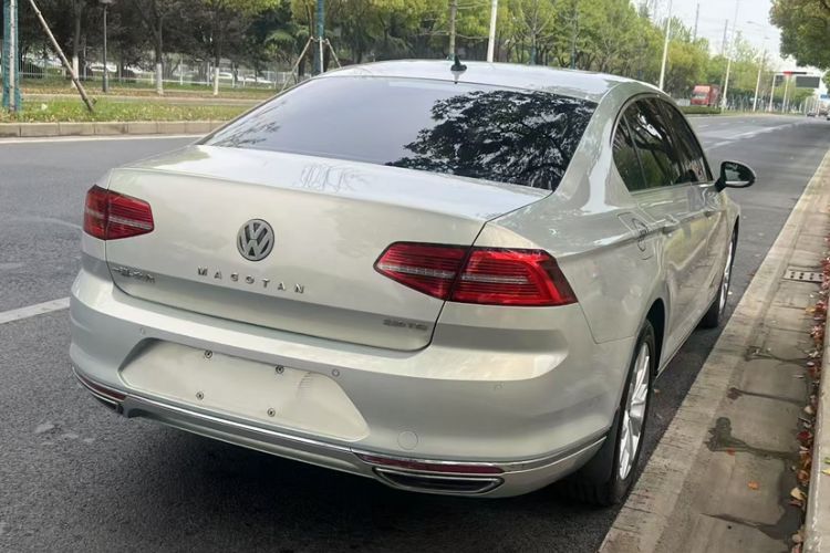 Used Volkswagen Magotan 2019 330TSI DSG Luxury Version China VI Standard
