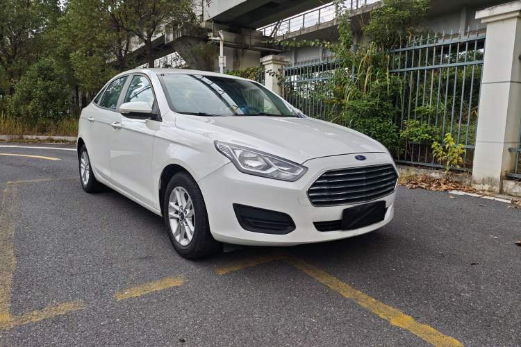 Used Ford Escort 2019 Revised 1.5L Automatic ZhiXiang Version China VI Standard
