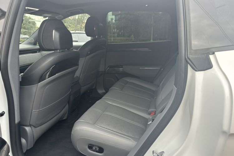 Used Zeekr 7X 2025 100kWh Long-Range All-Wheel Drive Intelligent Driving Version
