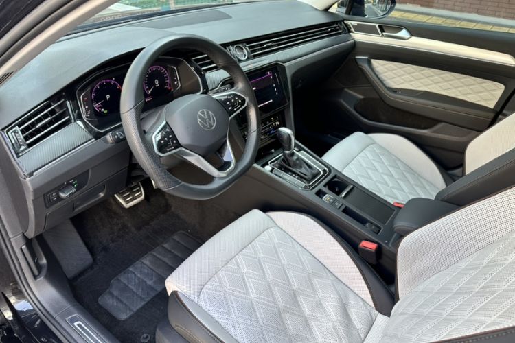 Used Volkswagen Magotan 2023 2 Million Units Limited-Edition 380TSI DSG Flagship Version
