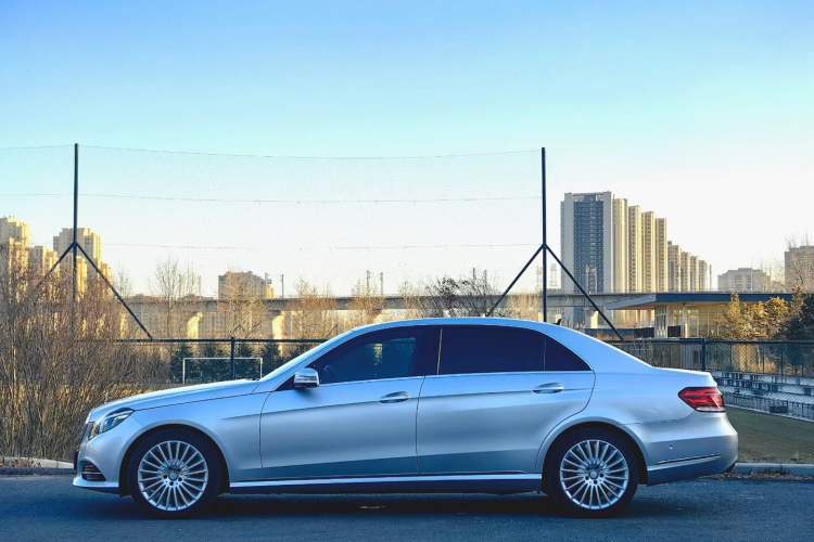 Used Mercedes-Benz E-Class 2014 E 260 L Luxury Model
