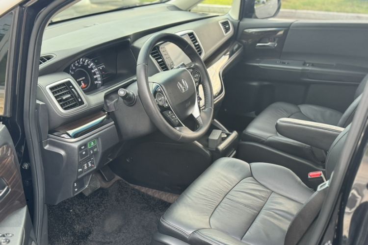 Used Honda Elysion 2019 2.0L Hybrid Supreme Edition
