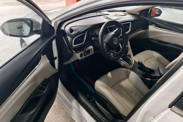 Used Buick GT 2018 15T Dual-Clutch Elite Model China V Standard
