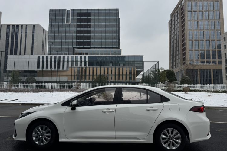 Used Toyota Corolla 2021 TNGA 1.5L CVT Elite Edition
