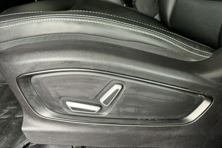 Used Geely Auto Haoyue 2020 1.8TD DCT Flagship 7-Seater
