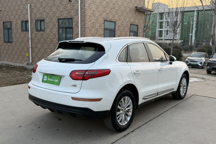 Used Zotye SR9 2017 2.0T Automatic Ultimate Road Edition
