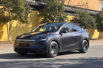 Used Tesla Model Y 2025 Rear-Wheel-Drive Version