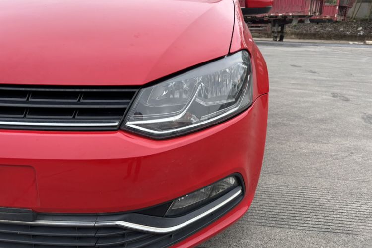 Used Volkswagen Polo 2014 1.4L Automatic Comfort Edition
