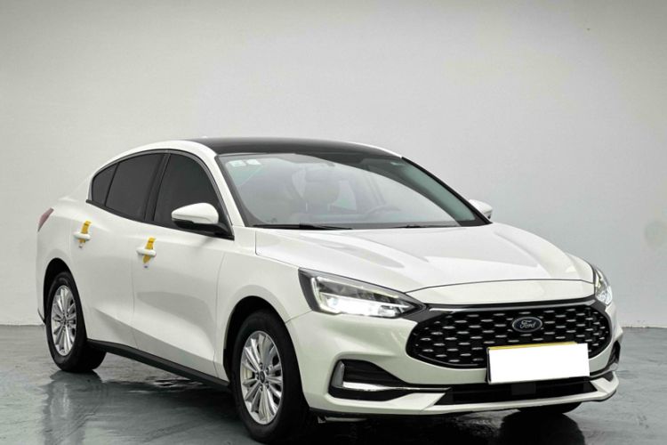 Used Ford Focus 2021 Sedan EcoBoost 180 Automatic Trendy Model
